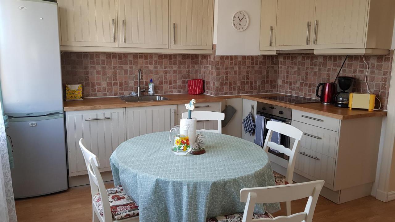 Trevligt Hus Med Egen Gard Och Fri Wifi, Emmaboda Kommun, Lindas Exterior foto