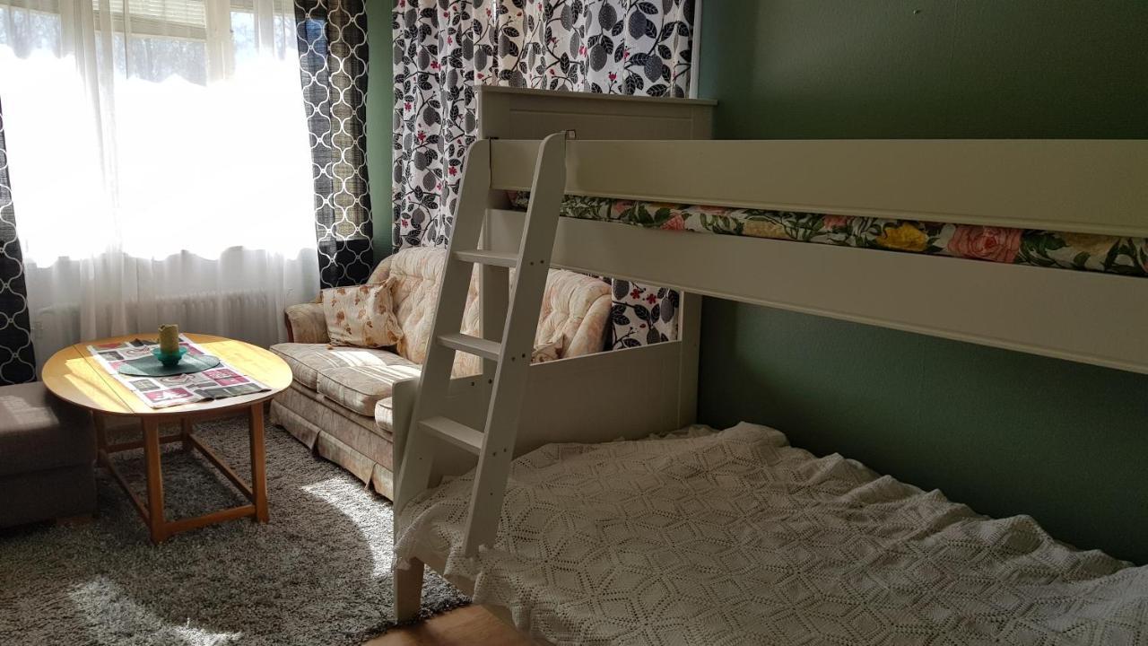 Trevligt Hus Med Egen Gard Och Fri Wifi, Emmaboda Kommun, Lindas Exterior foto